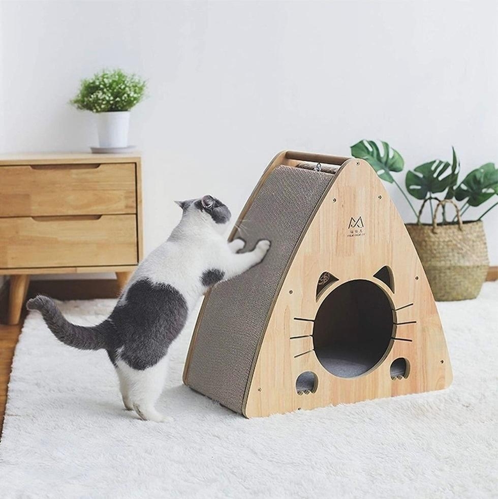 Nursoft Cat Face 2 Üçgen Ahşap Kedi Yuvası NR-0083